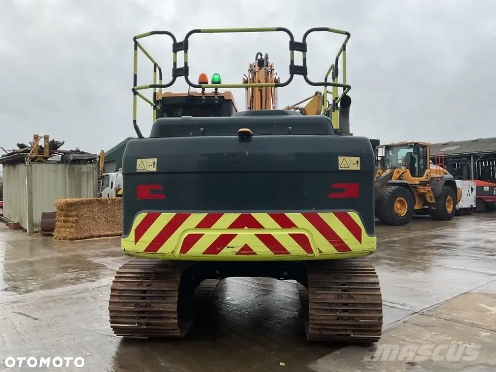 Hyundai DHX140LC - 5