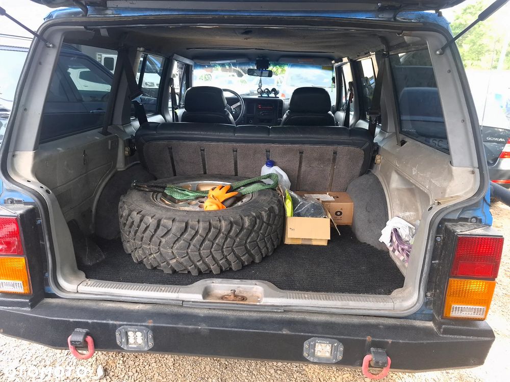 Jeep Cherokee - 25