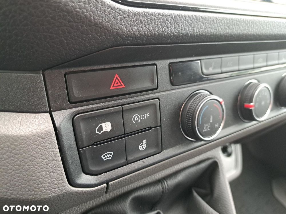 Volkswagen Crafter 35 Furgon, 2,0 TDI SCR 177KM,  6-bieg man., r.o: 4490 mm - 16