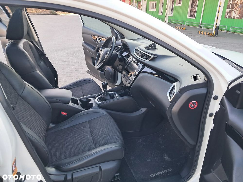 Nissan Qashqai 1.6 DIG-T Tekna - 10