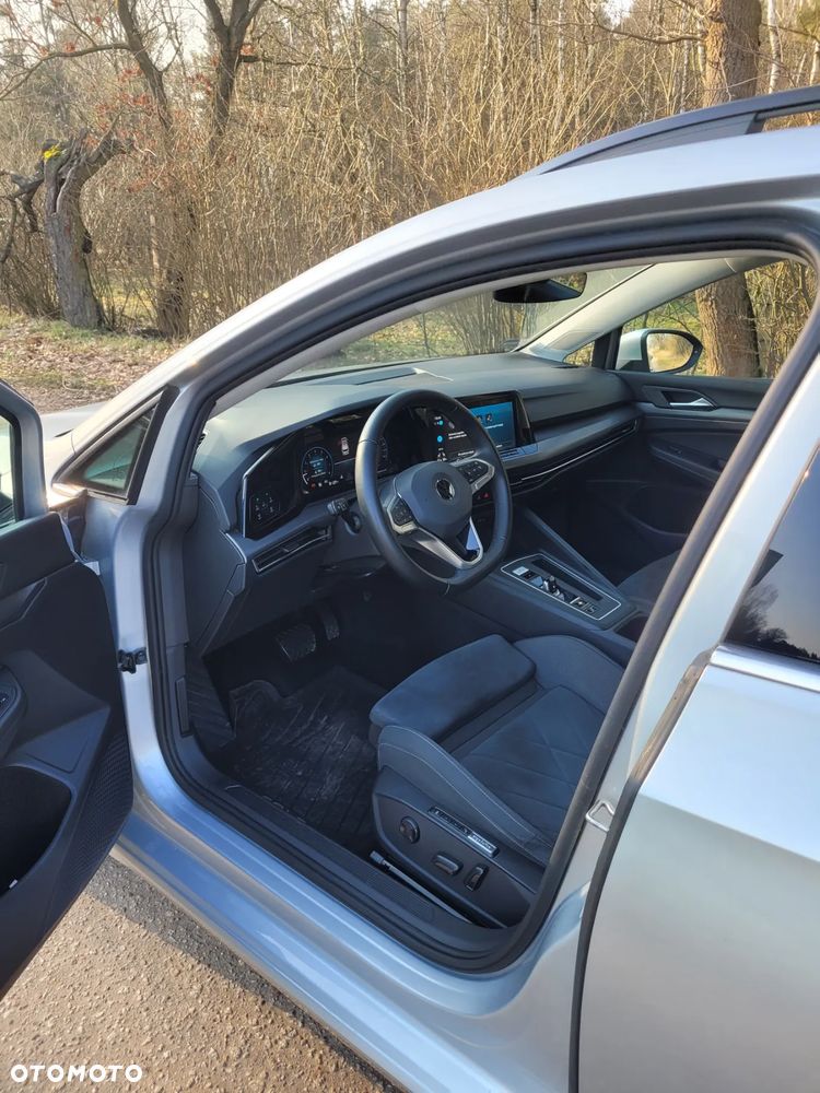 Volkswagen Golf - 24