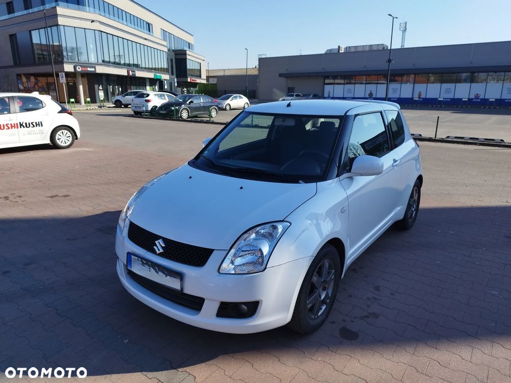 Suzuki Swift 1.3 GC - 24