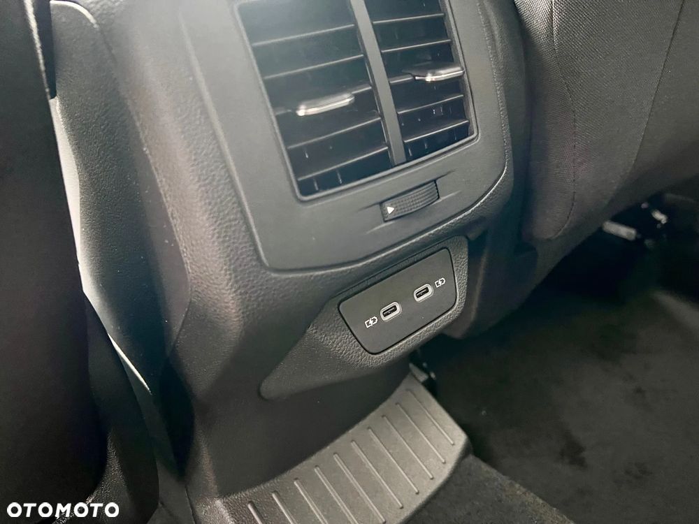 Volkswagen T-Roc 1.5 TSI Life Plus DSG - 13