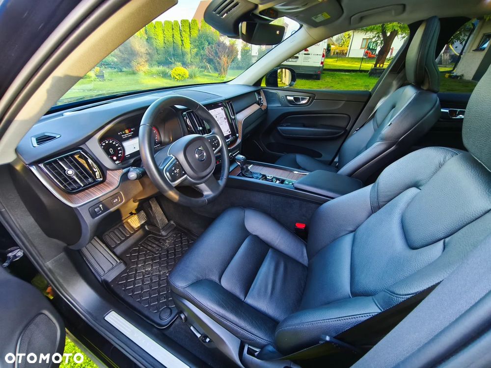 Volvo XC 60 - 8