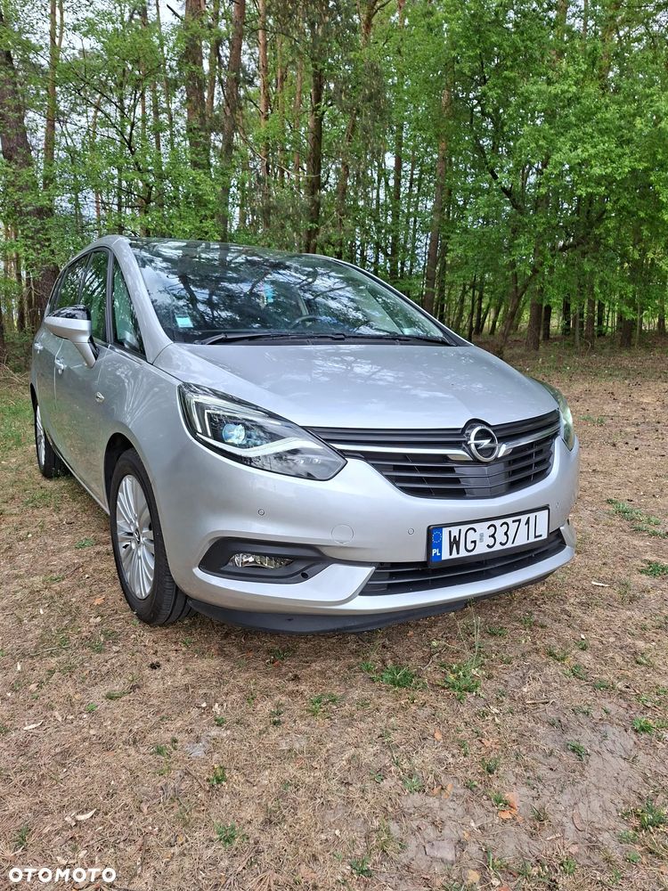 Opel Zafira 1.6 CDTI Plus S&S - 2