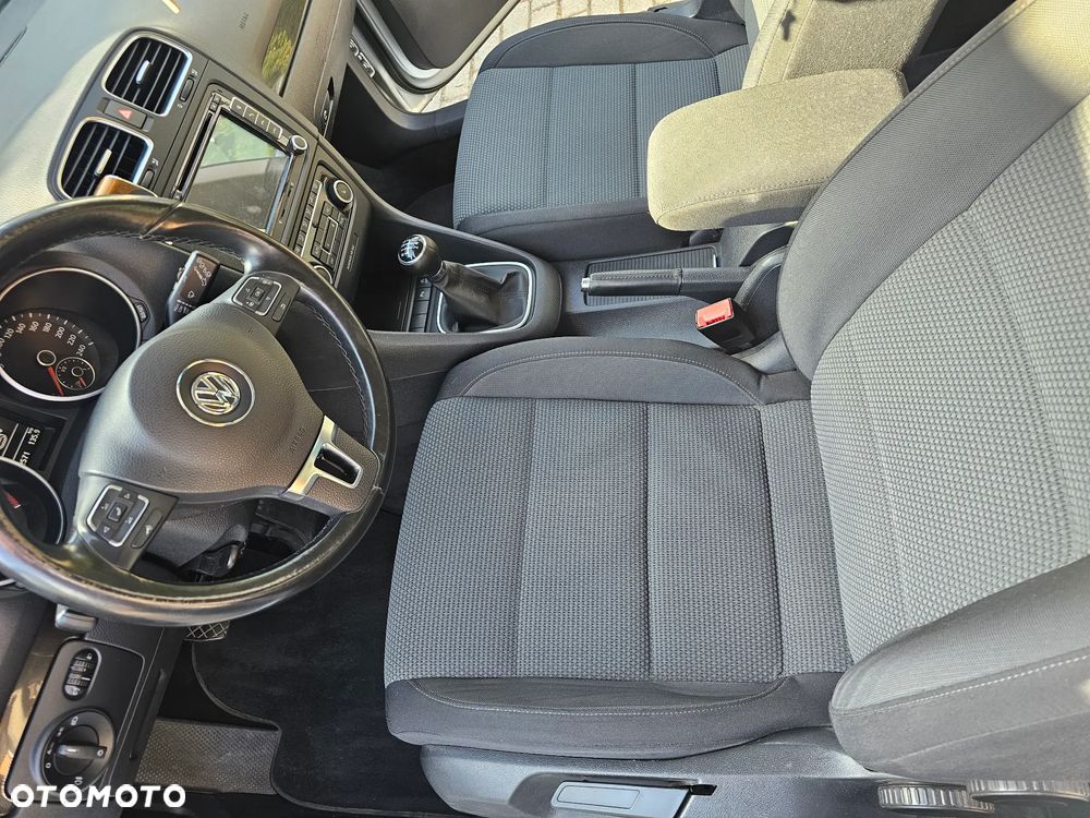 Volkswagen Golf 1.6 TDI DPF BlueMotion Technology Comfortline - 6