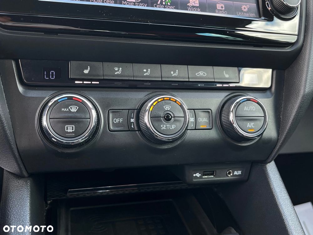 Skoda Octavia 2.0 TDI (Green tec) DSG RS - 26