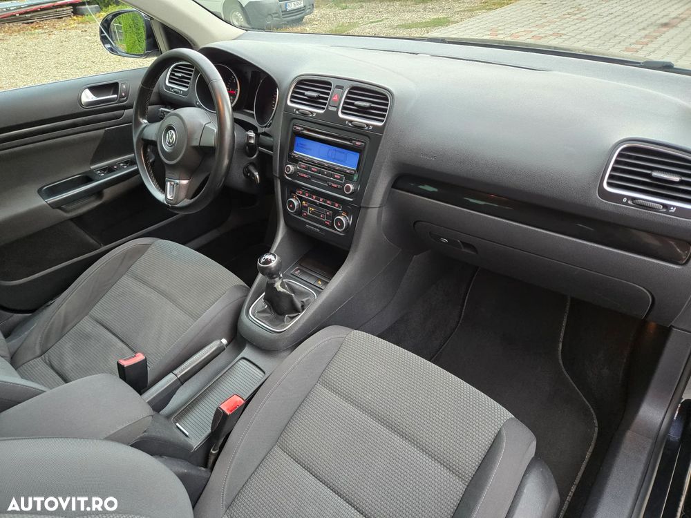 Volkswagen Golf 1.6 TDI DPF BlueMotion - 8