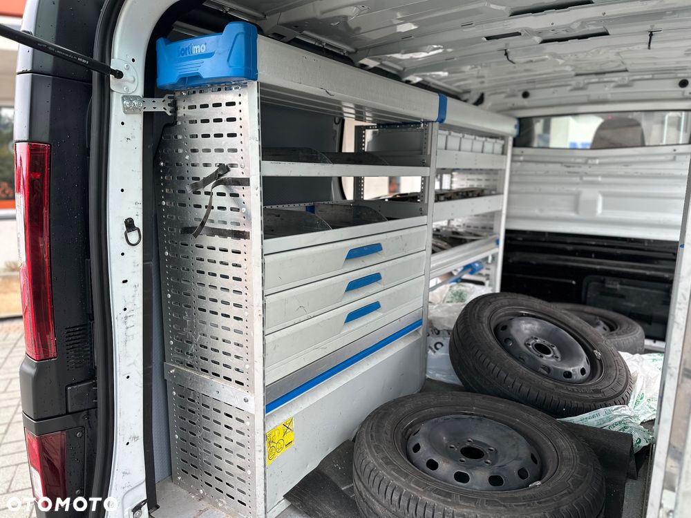 Opel Vivaro - 36
