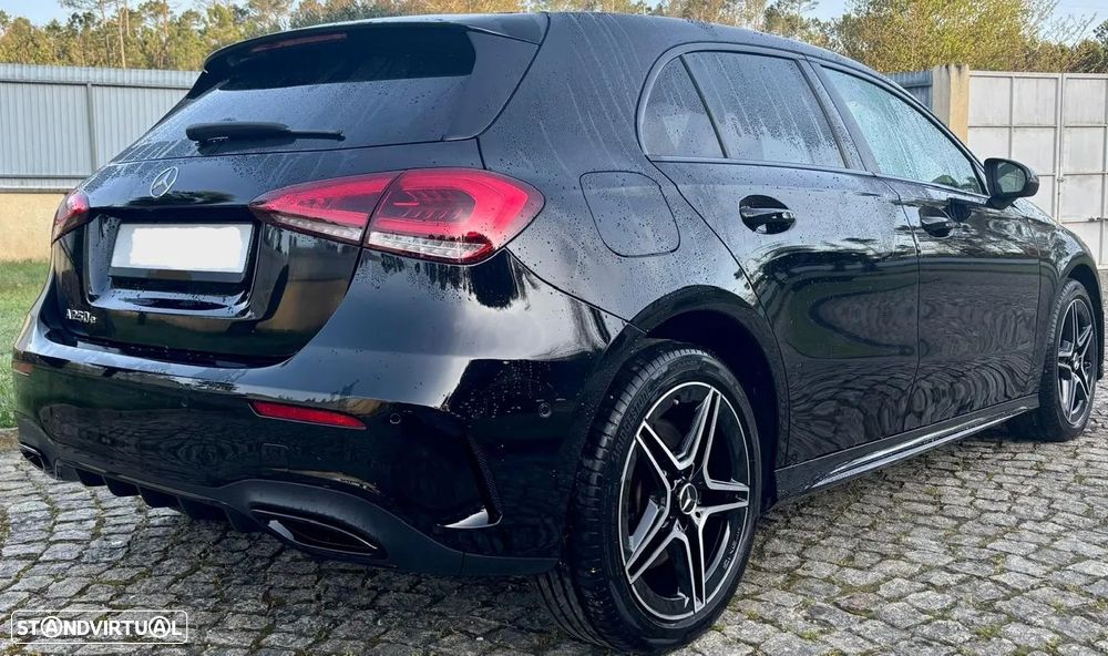 Mercedes-Benz A 250 e AMG Line - 7