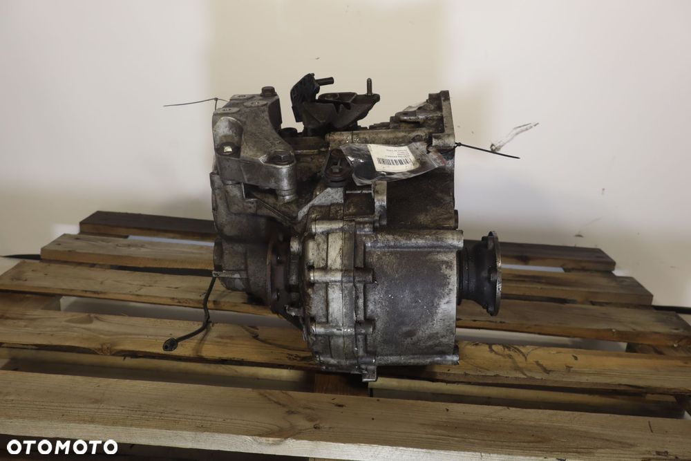 SKRZYNIA BIEGÓW 6 BIEGOWA VOLKSWAGEN PASSAT B6 2.0TDI KDS - 3