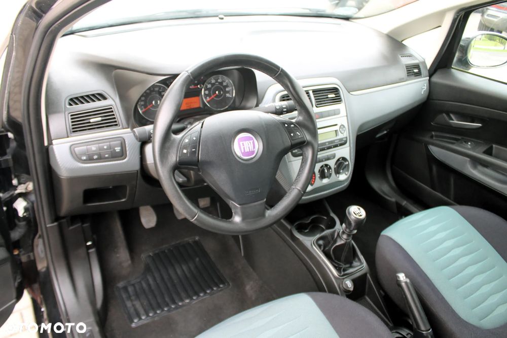 Fiat Punto 1.4 16V Dynamic - 11