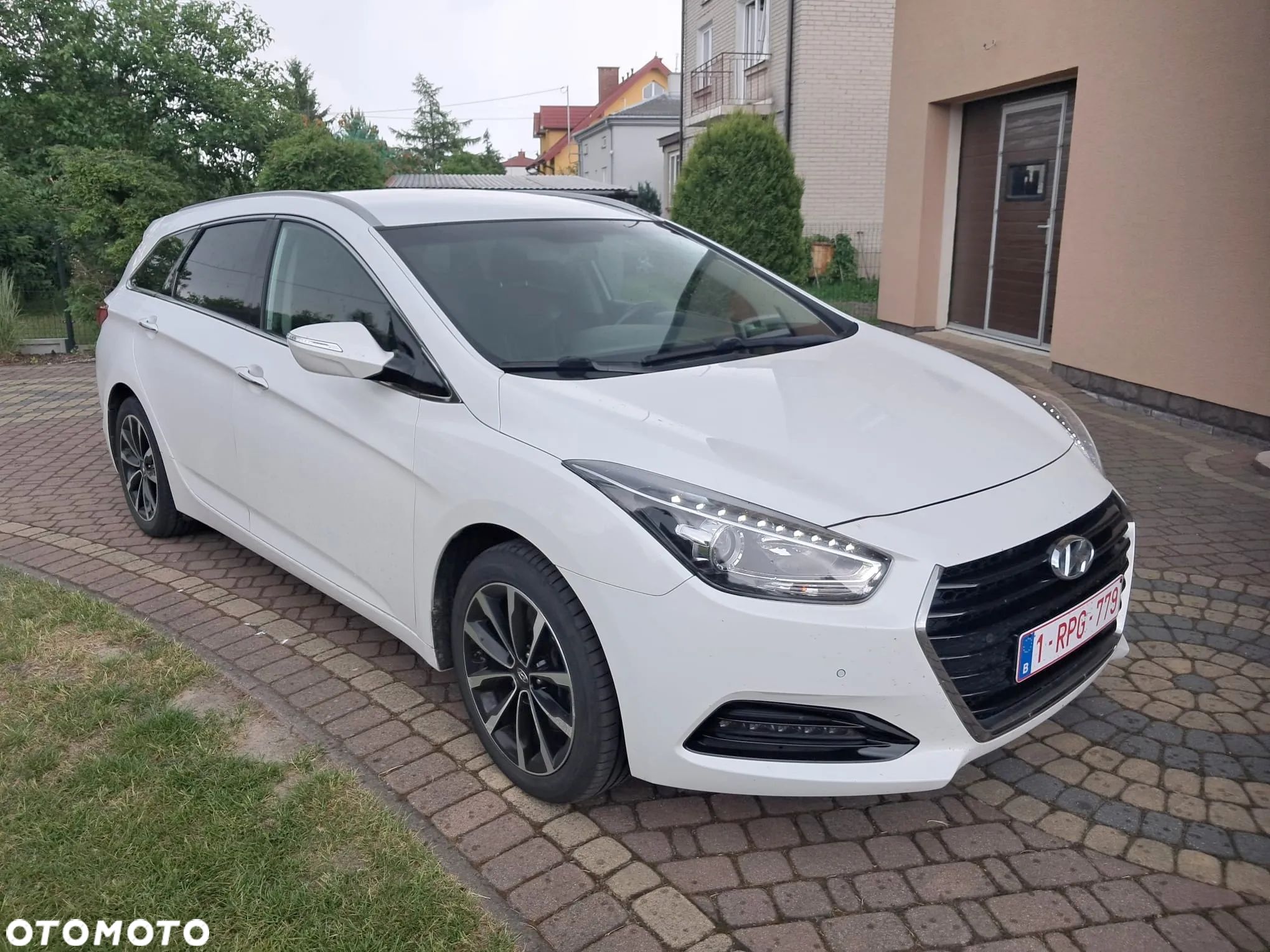 Hyundai i40 Kombi 1.7 CRDi Premium - 1