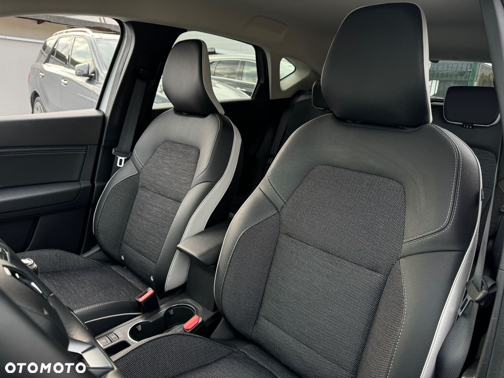 Renault Captur 1.3 TCe mHEV Techno - 10