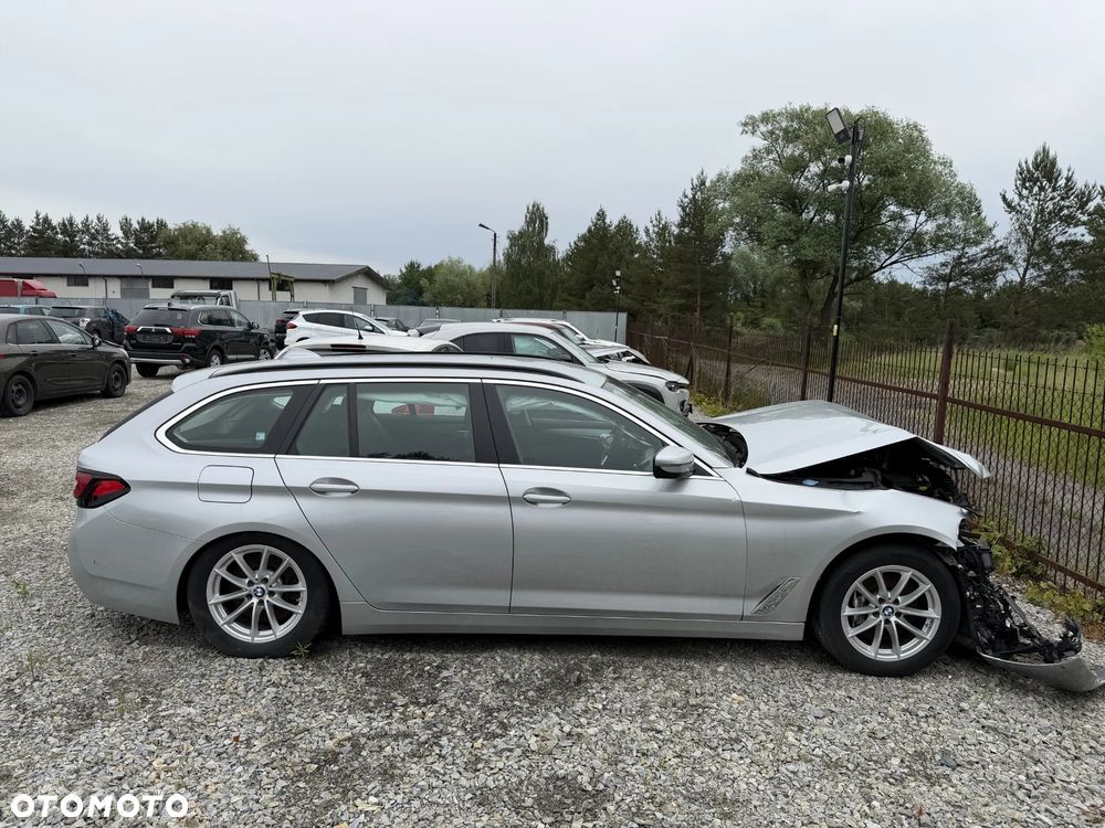 BMW Seria 5 530d xDrive mHEV Luxury Line sport - 6