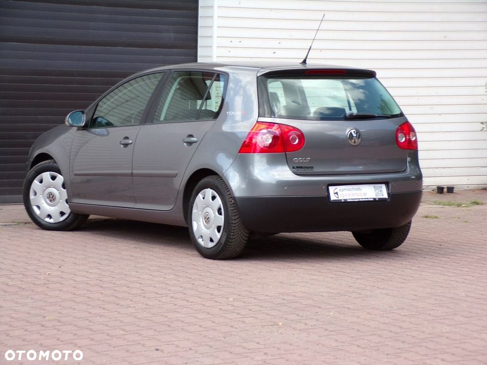 Volkswagen Golf - 16