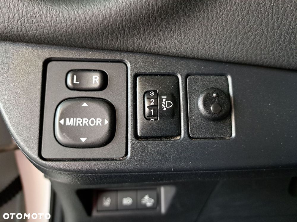 Toyota Yaris - 34