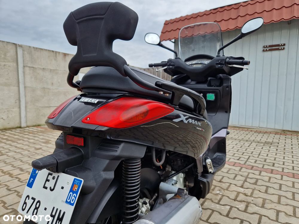 Yamaha X-max - 23