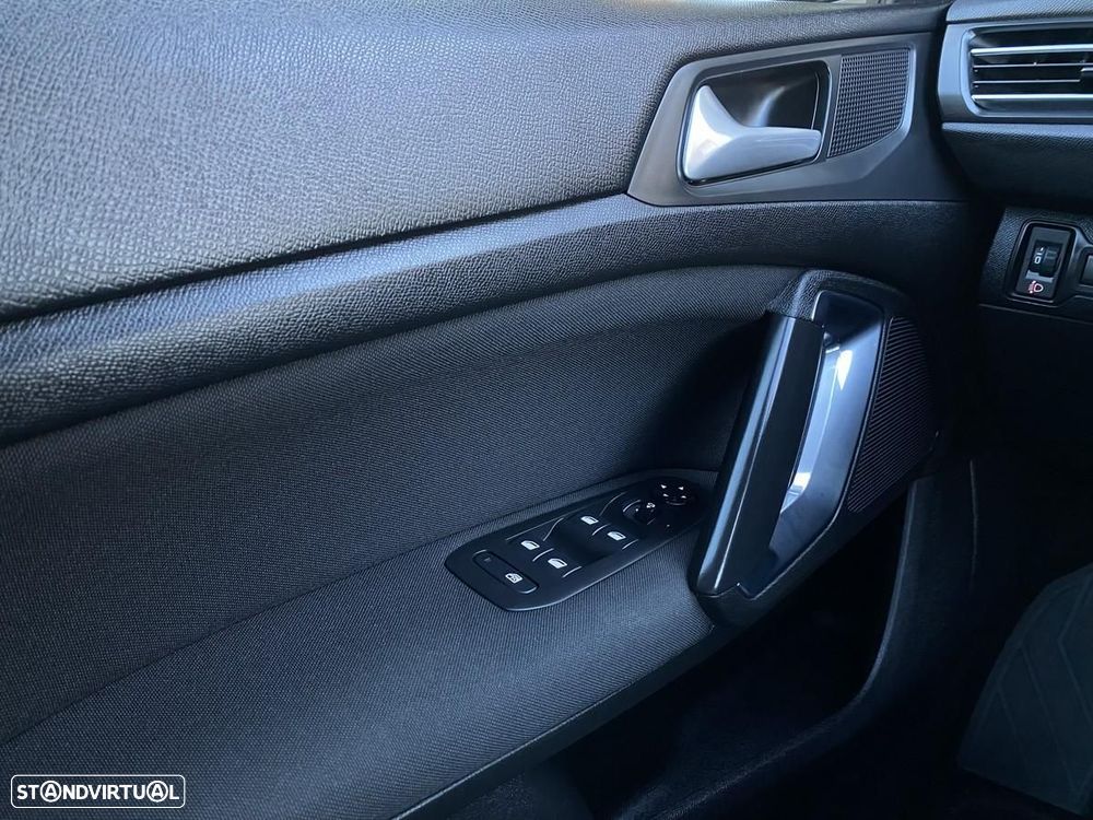 Peugeot 308 SW 1.5 BlueHDi Style - 25
