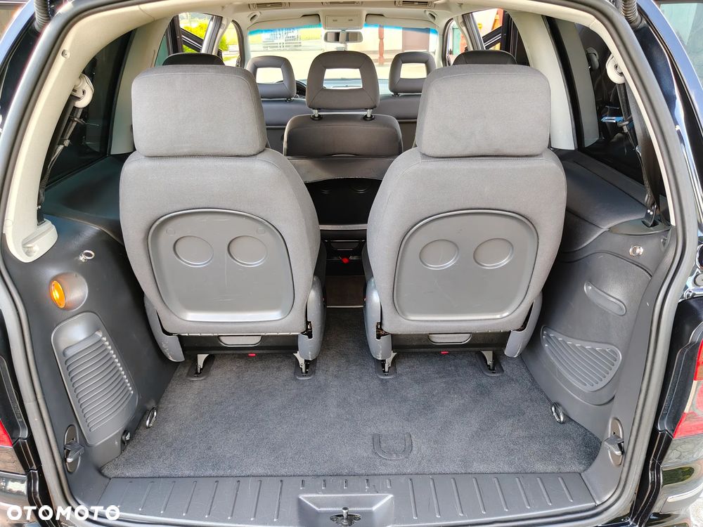 Volkswagen Sharan - 22