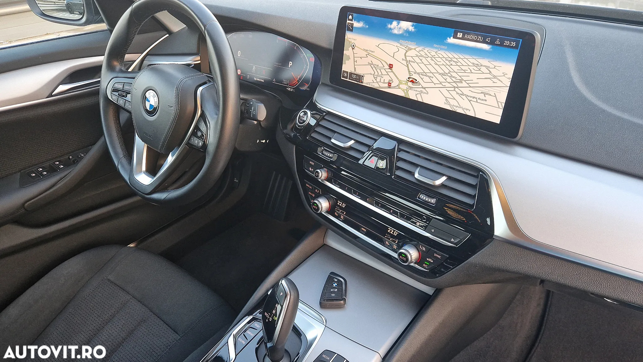 BMW Seria 5 520d Touring Aut. Luxury Line - 11