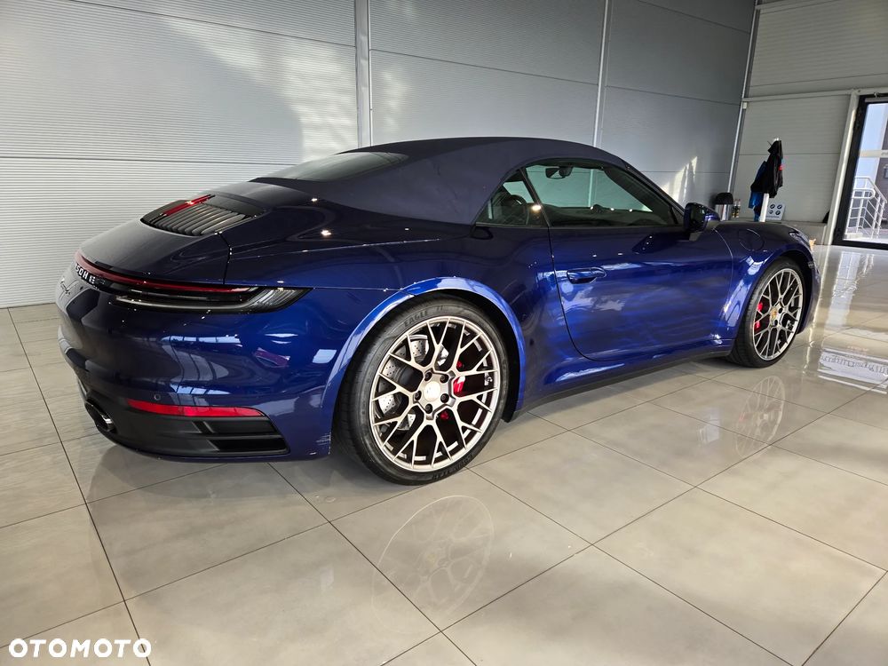 Porsche 911 Carrera 4S Cabrio - 9