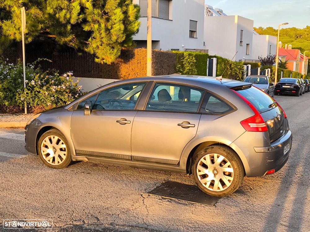 Citroën C4 1.6 HDi 110 Exclusive - 1