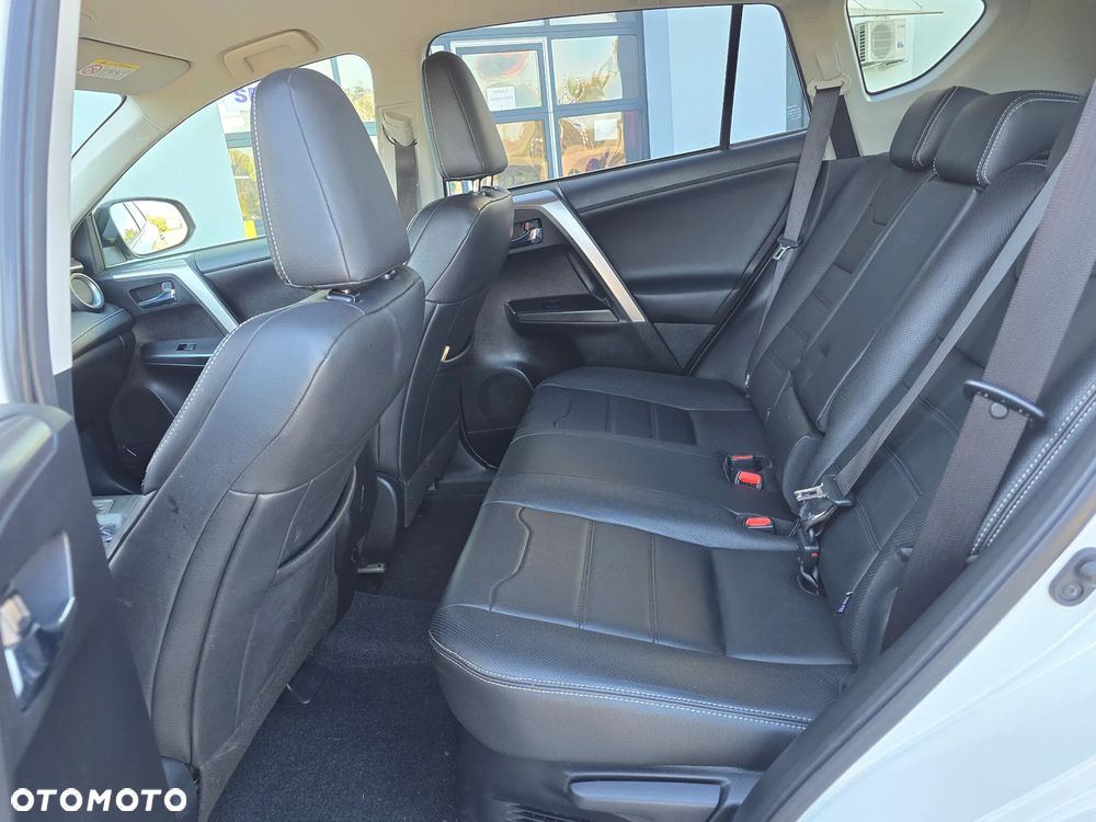 Toyota RAV4 - 40