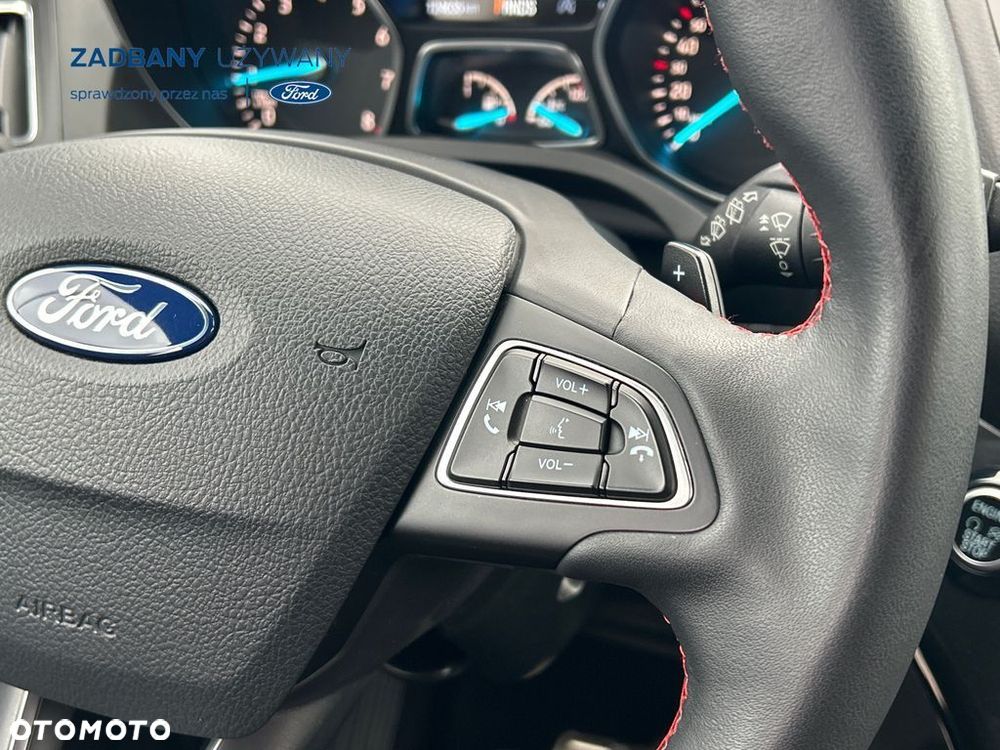 Ford Kuga - 28
