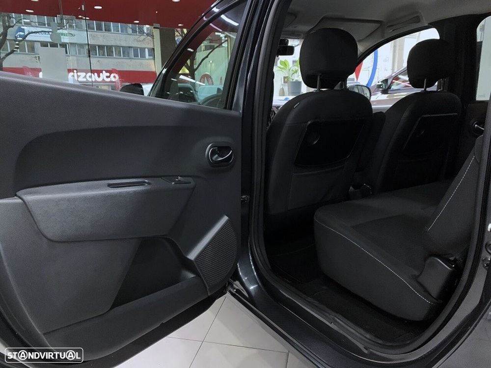 Dacia Lodgy 1.2 TCe Confort 7L - 19