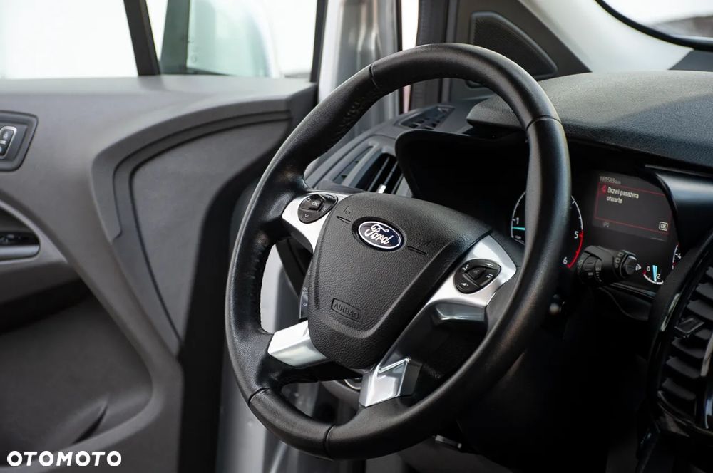 Ford Tourneo Connect 1.5 TDCi Start-Stop Titanium - 17