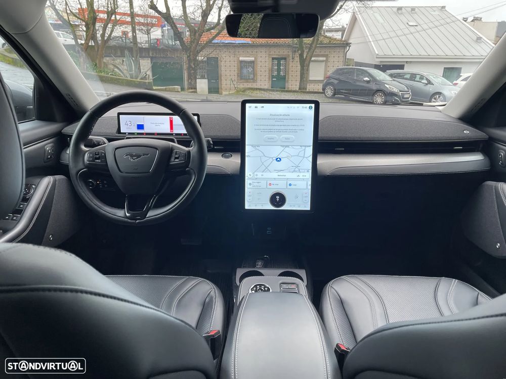 Ford Mustang Mach-E Standard - 21