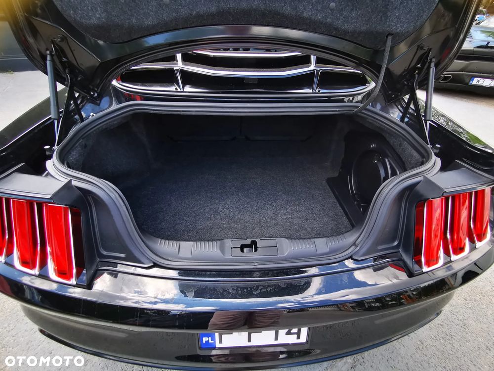 Ford Mustang 5.0 Ti-VCT V8 GT - 32