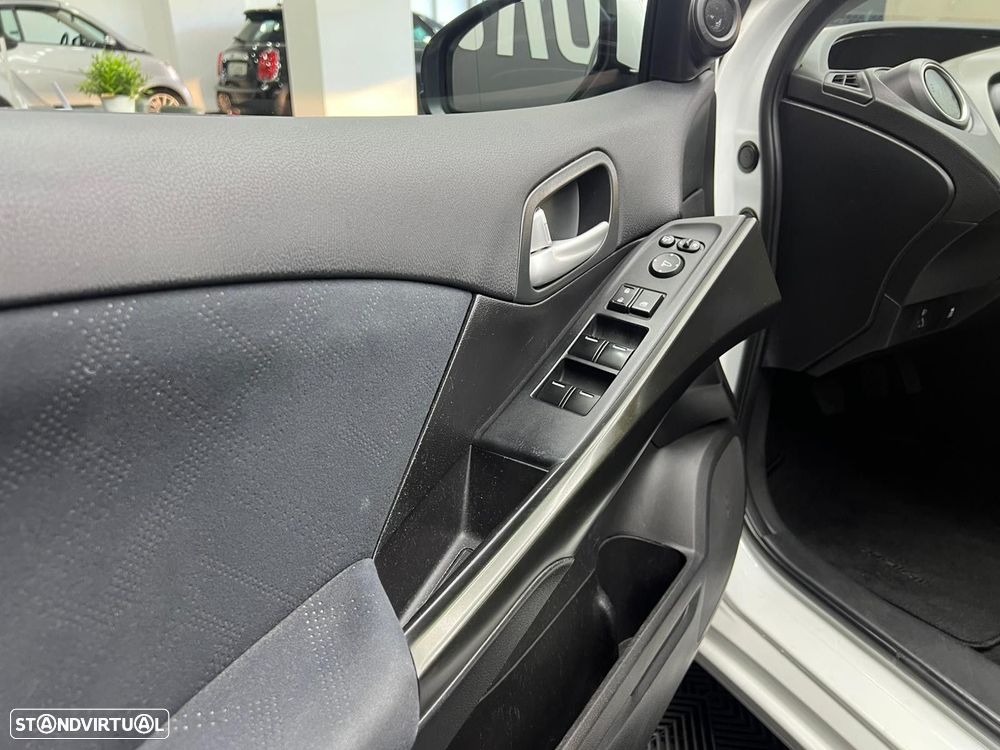 Honda Civic Tourer 1.6 i-DTEC Sport Navi - 35
