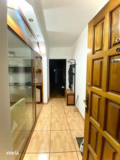 Inchiriez apartament cu 3 camere Targu Jiu — fotografia 1
