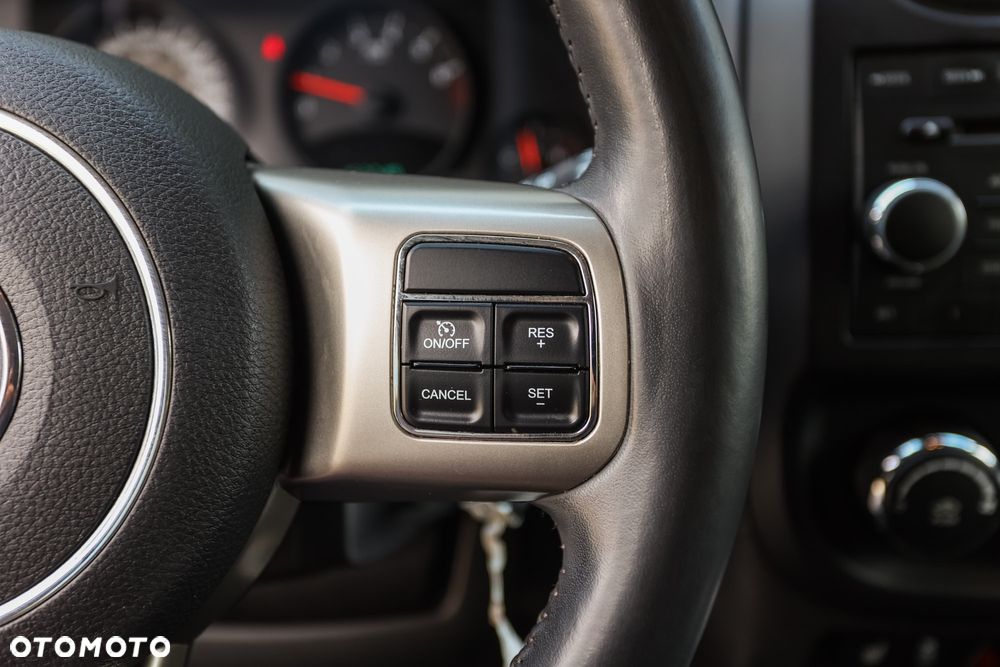 Jeep Compass 2.4I 4x4 Sport - 26