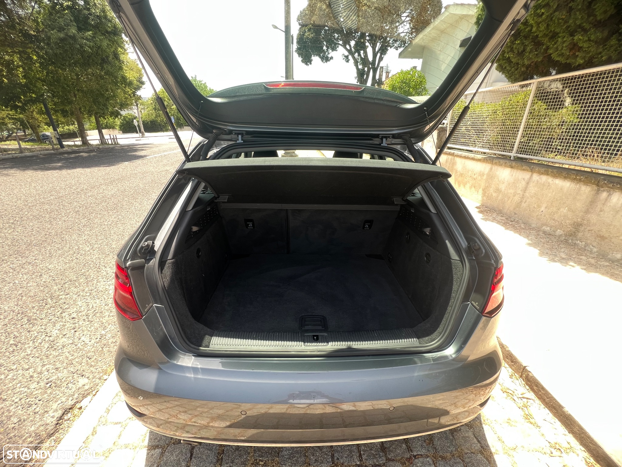 Audi A3 Sportback 1.6 TDI S-line S tronic - 11