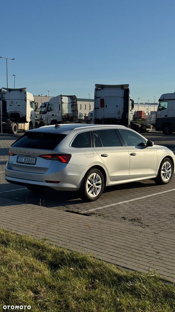 Skoda Octavia 2.0 TDI Sportline DSG - 6