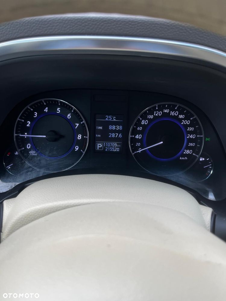 Infiniti Q70 3.7 Sport Tech EU6 - 1