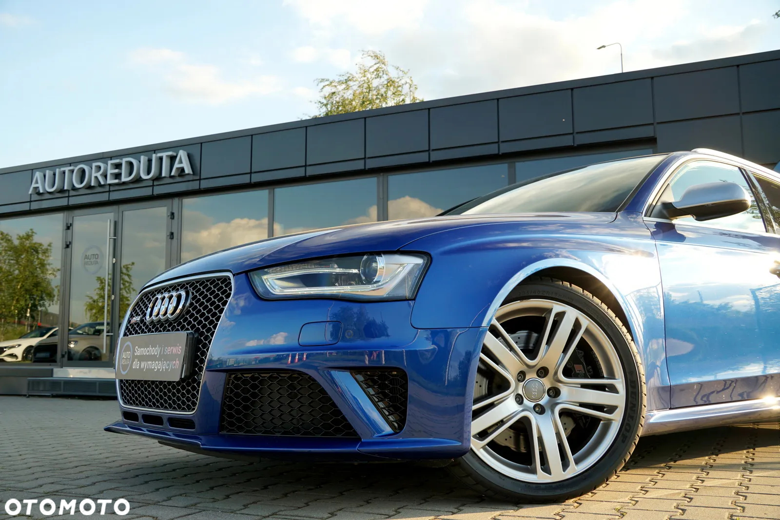 Audi RS4 Standard - 11