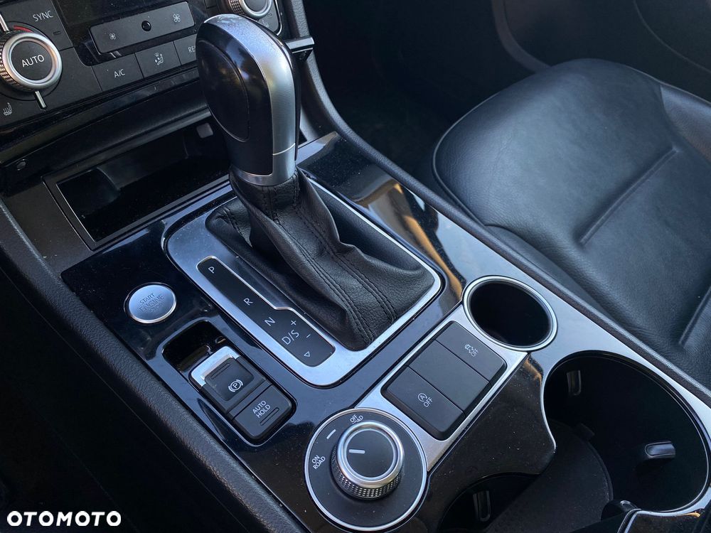 Volkswagen Touareg 3.0 V6 TDI BMT - 21