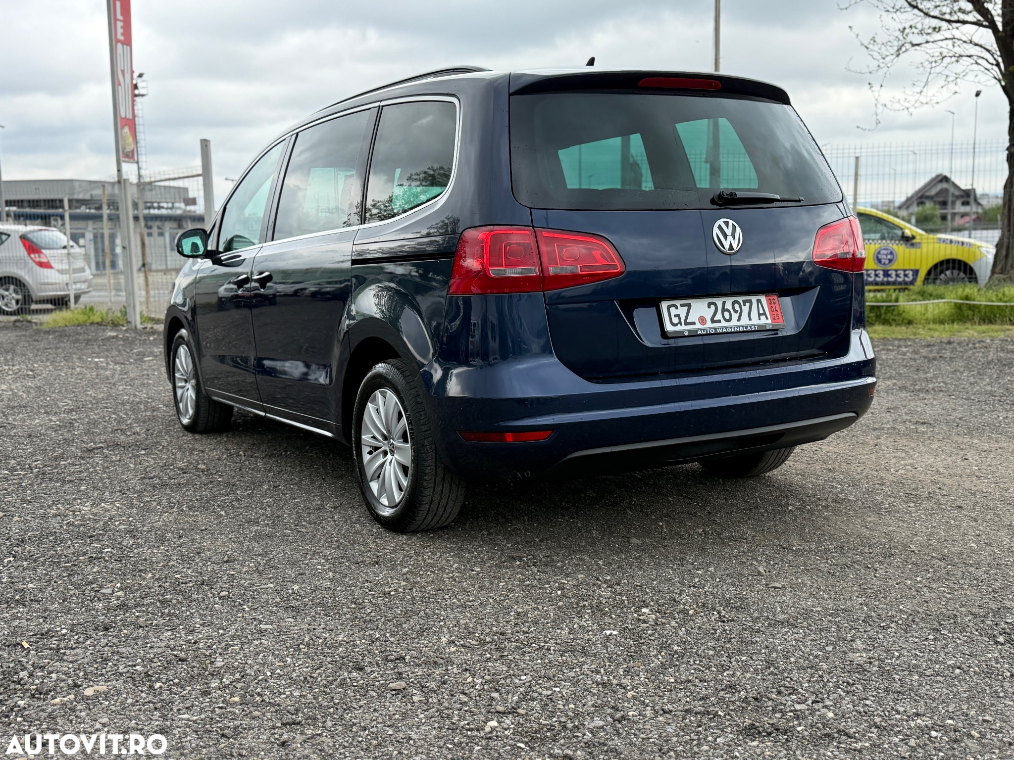 Volkswagen Sharan 2.0 TDI BlueMotion Technology Trendline - 4