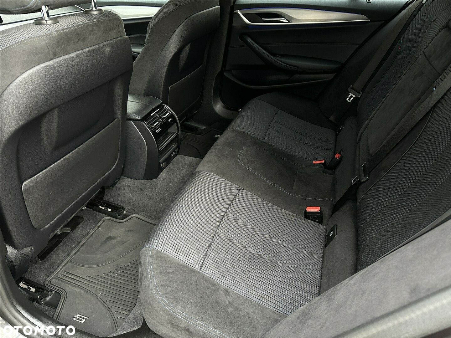 BMW Seria 5 520d xDrive M Sport sport - 10