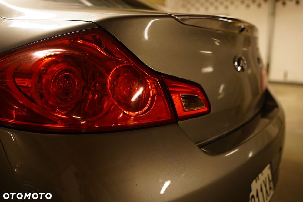 Infiniti G G35 3.5 - 8