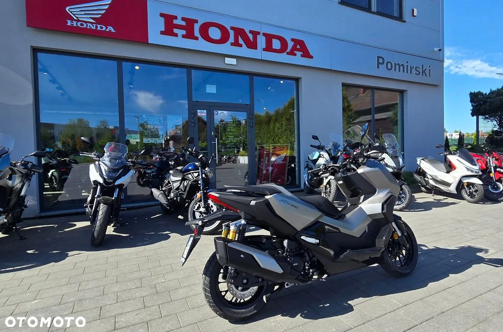 Honda ADV350 - 8