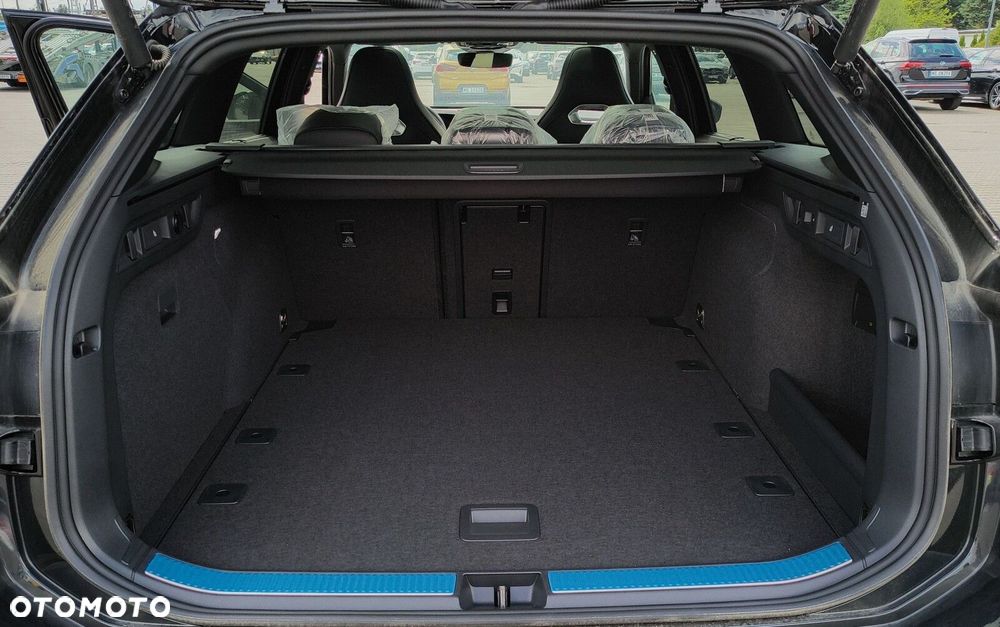 Volkswagen Passat Variant 2.0 TSI R-Line Plus DSG - 20