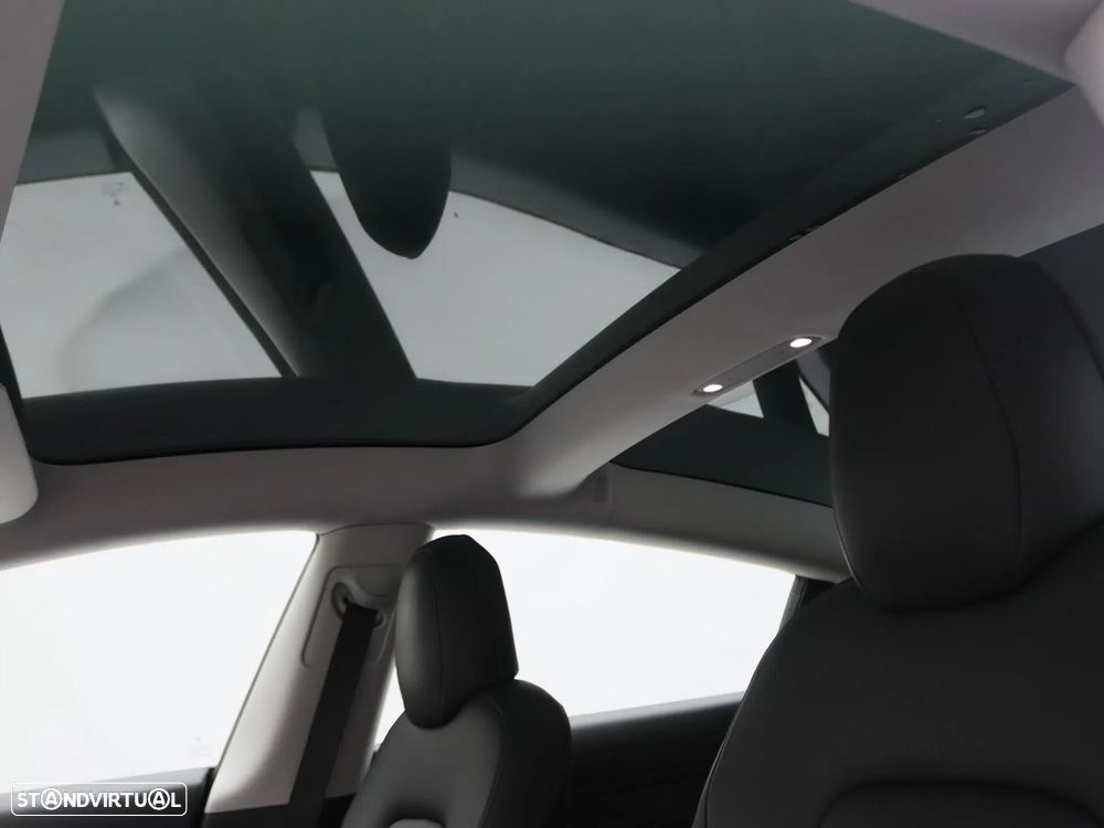 Tesla Model 3 Standard Range Plus RWD - 11