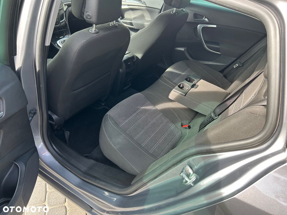 Opel Insignia - 8