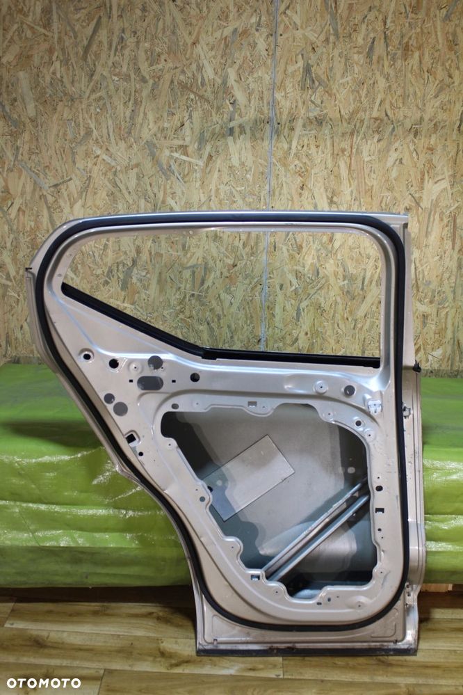 Drzwi Volvo XC40 XC-40 po 2017r. tył lewy - 2