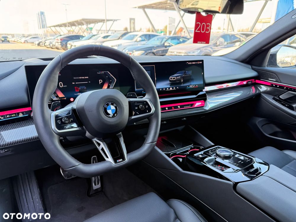 BMW Seria 5 520d - 28